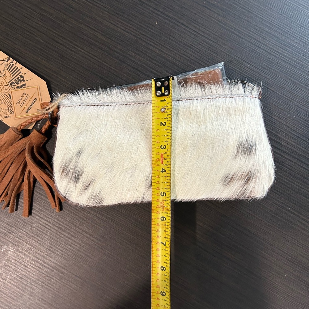 NWT Catchfly Western Cowhide Shoulder and Crossbody Purse - Picture 6 of 6